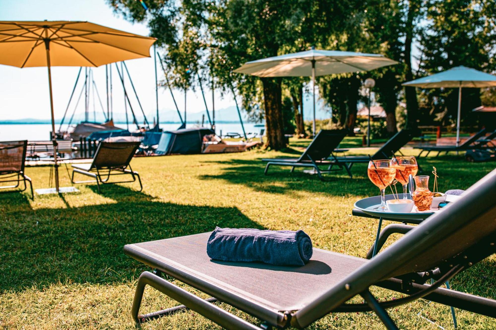 Yachthotel Chiemsee Gmbh Prien am Chiemsee Ngoại thất bức ảnh